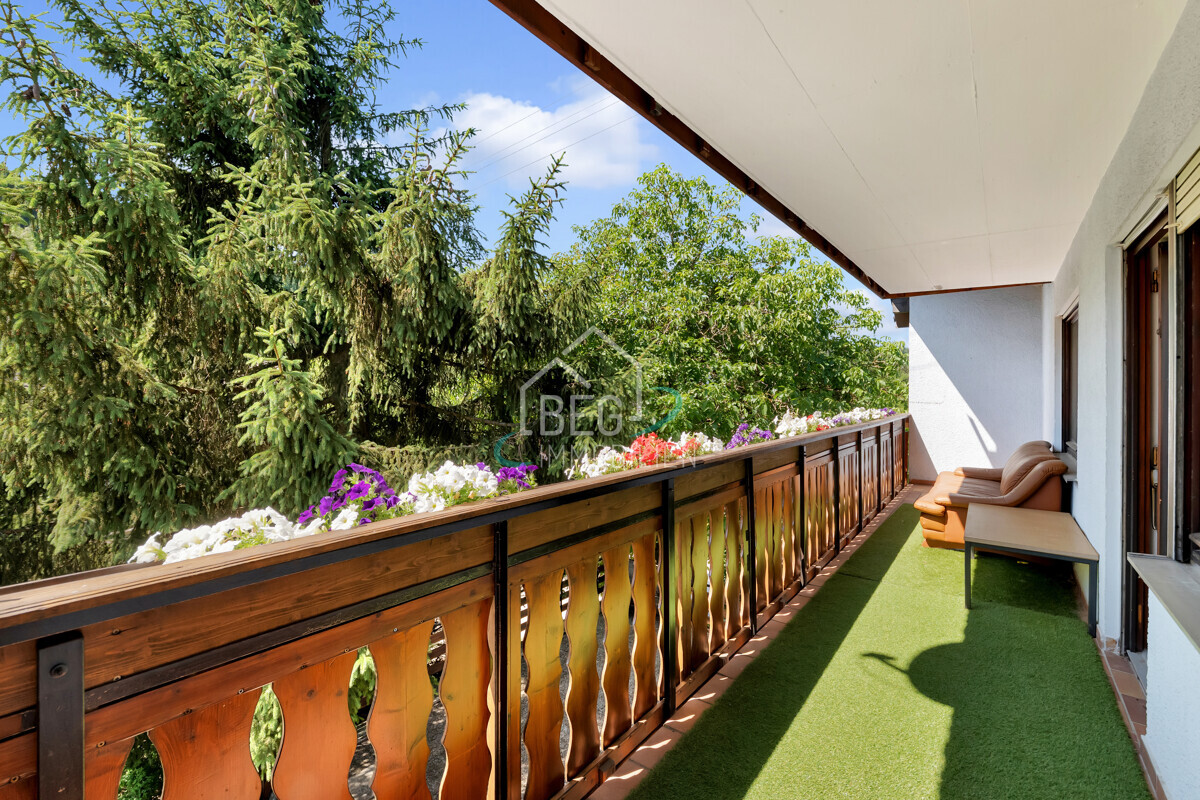 Balkon OG