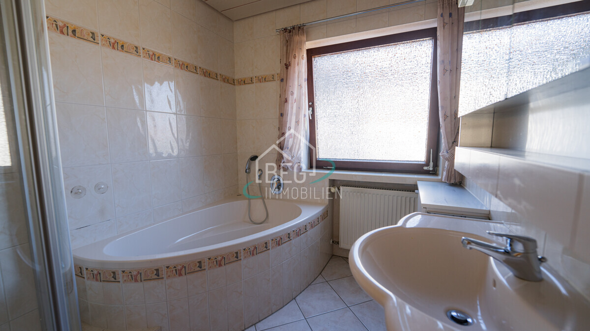 Badezimmer EG