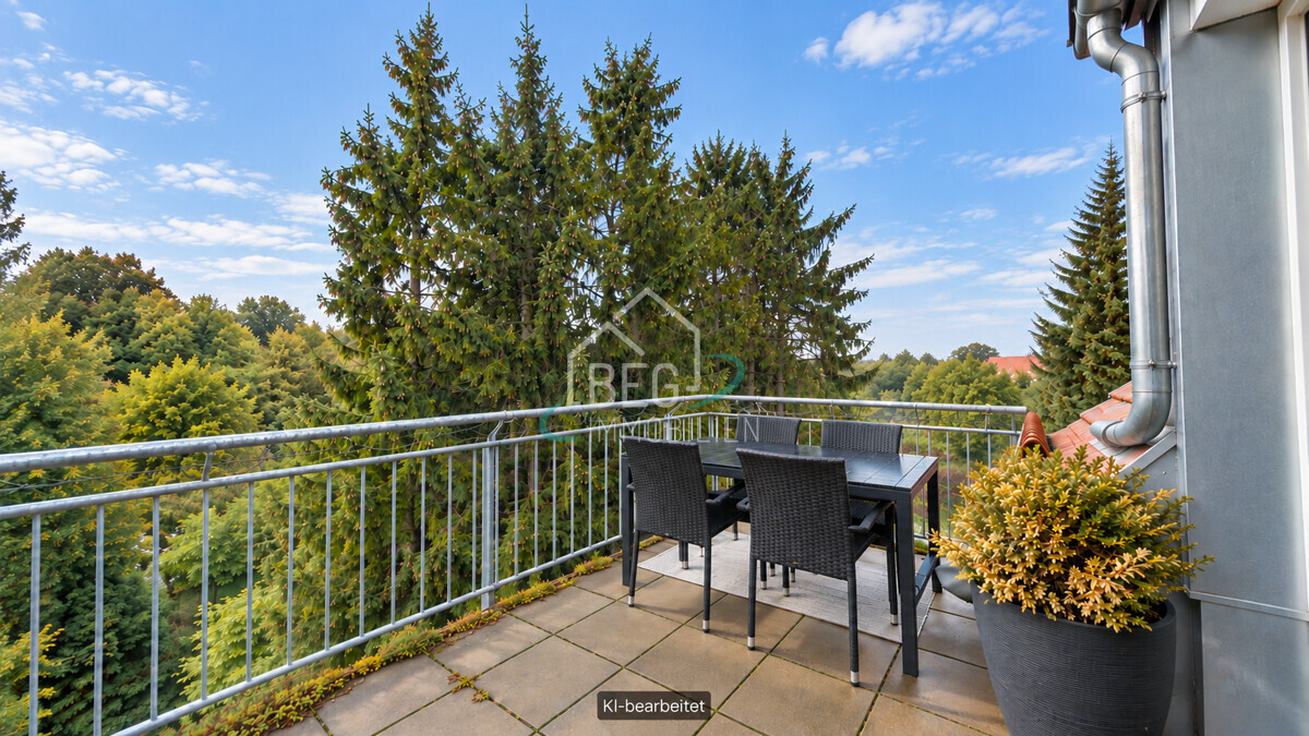 Balkon KI-bearbeitet