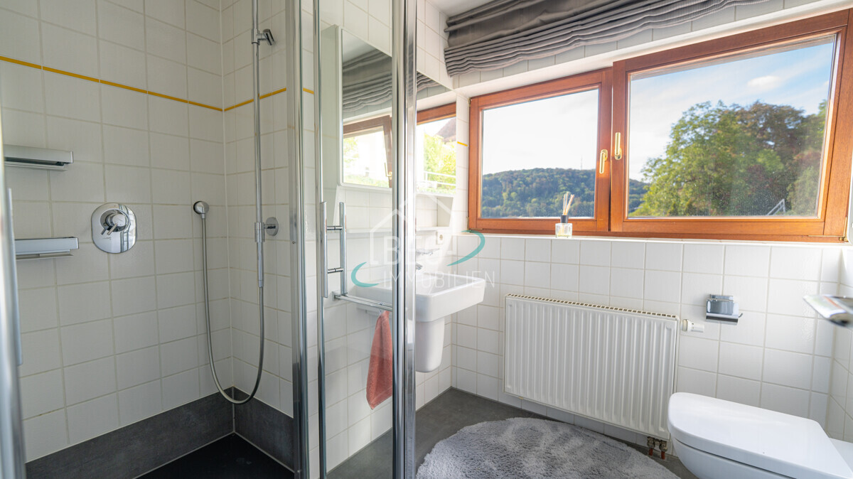  EG Dusche / WC