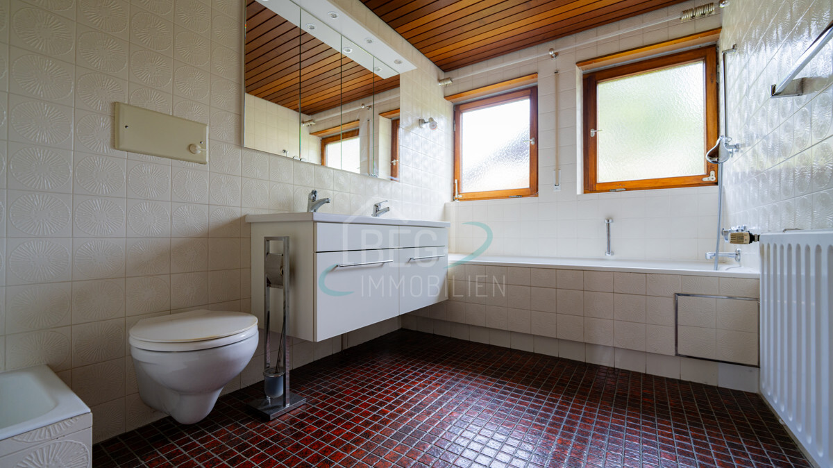 Badezimmer EG