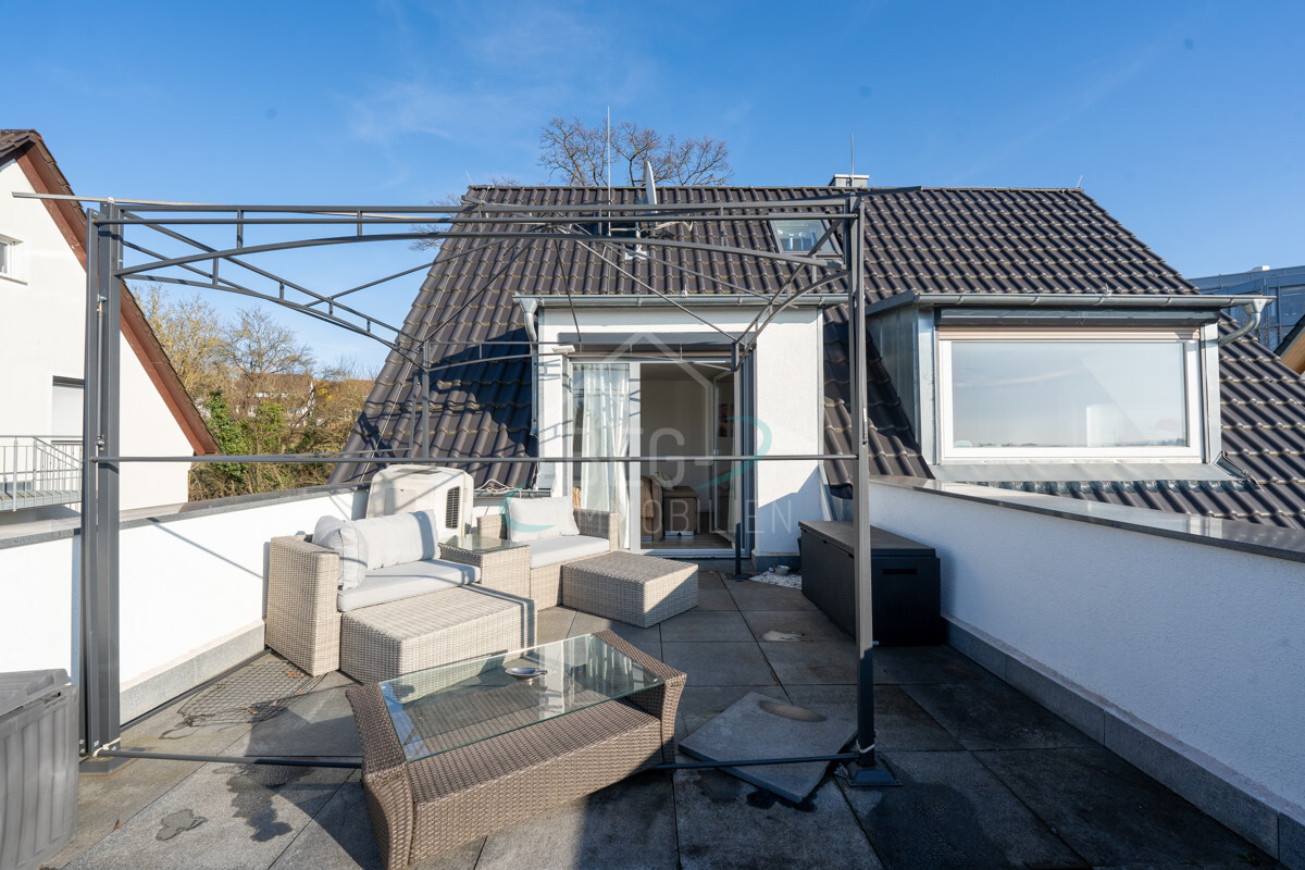 Dachterrasse DG