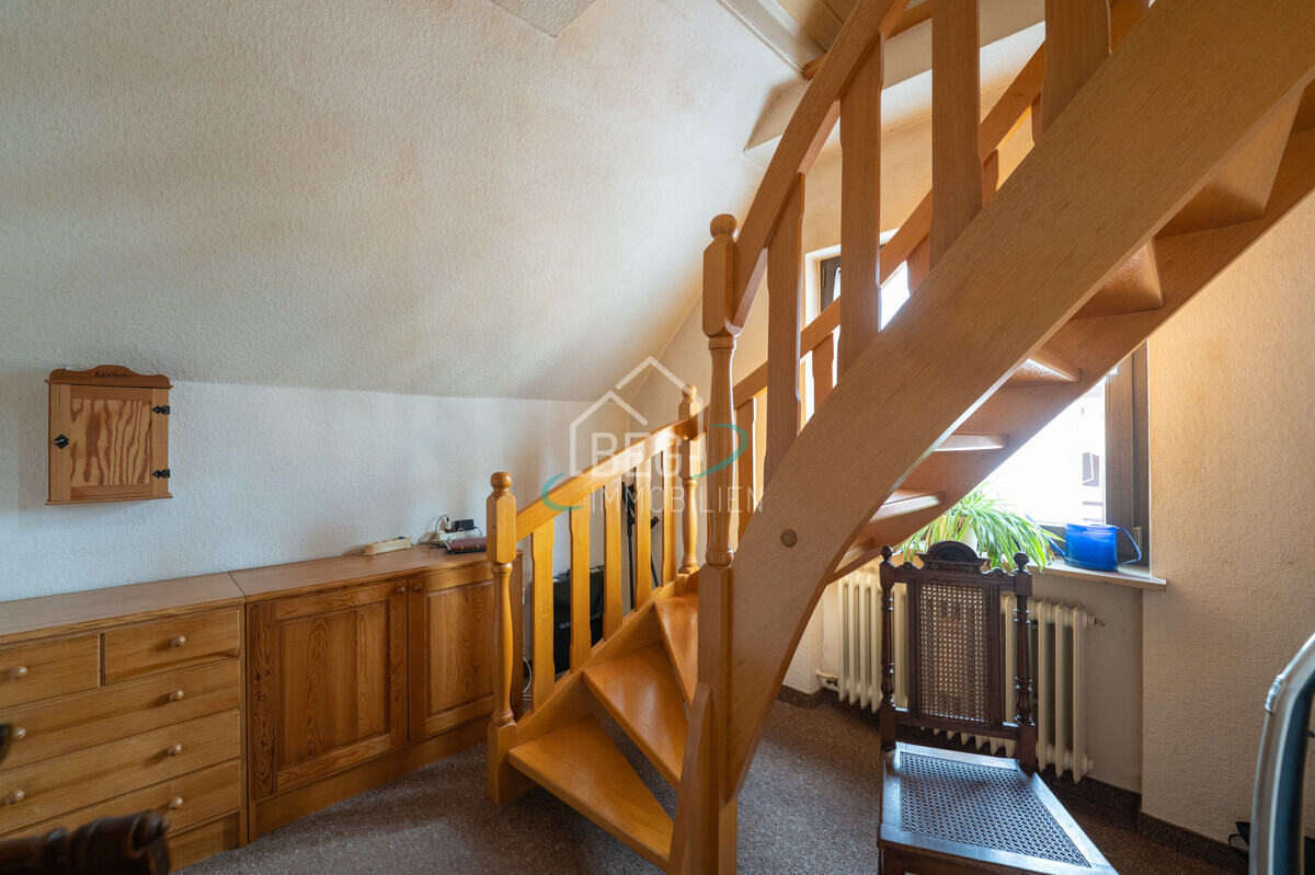 Treppe zum Spitzboden