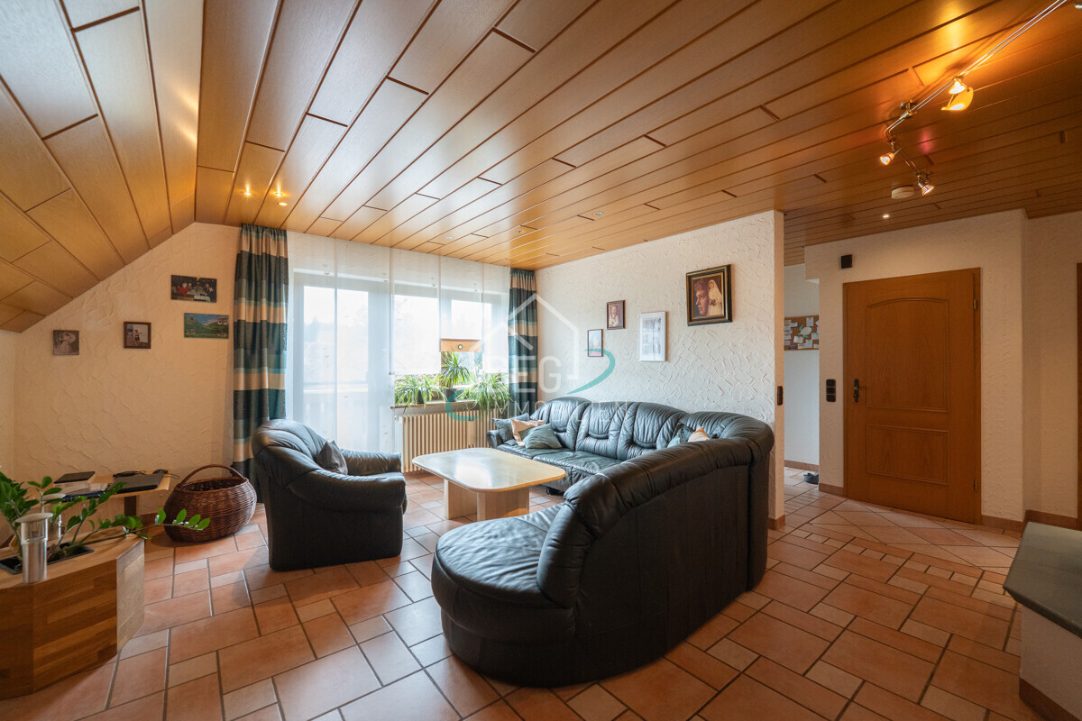 Wohnzimmer DG