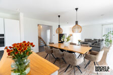 Neuwertiges Einfamilienhaus mit hochwertiger Ausstattung – Bild 9