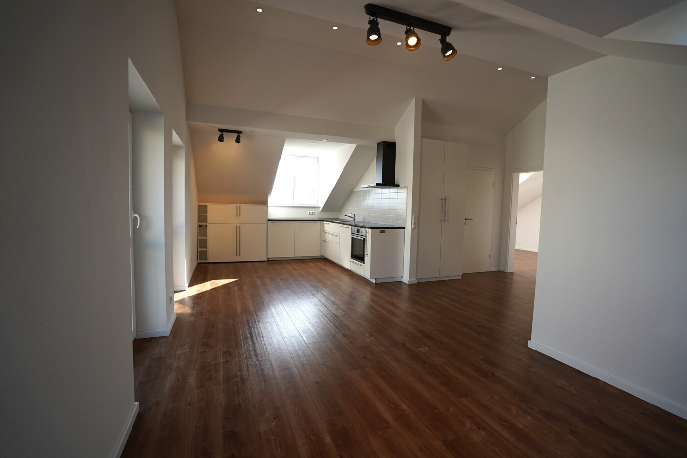 Lichtdurchflutetes Wochnzimmer