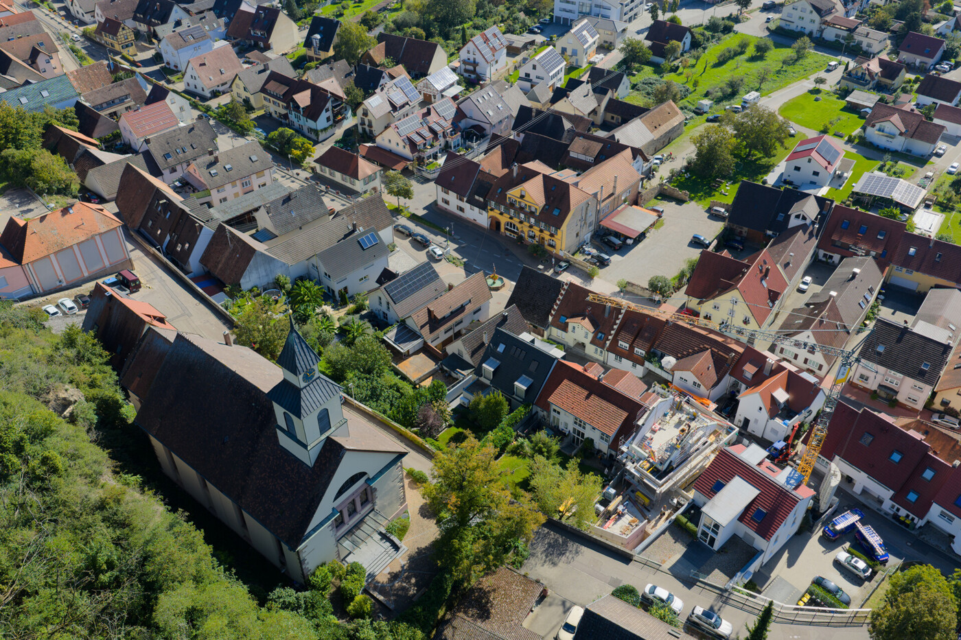 Blick von den Reben auf den Wohnort