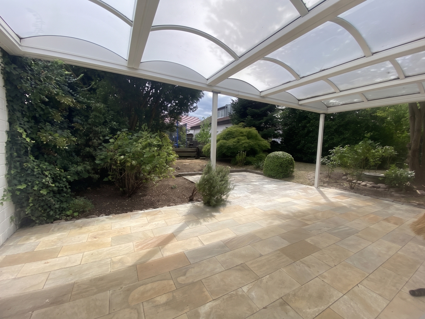 Überdachte Terrasse