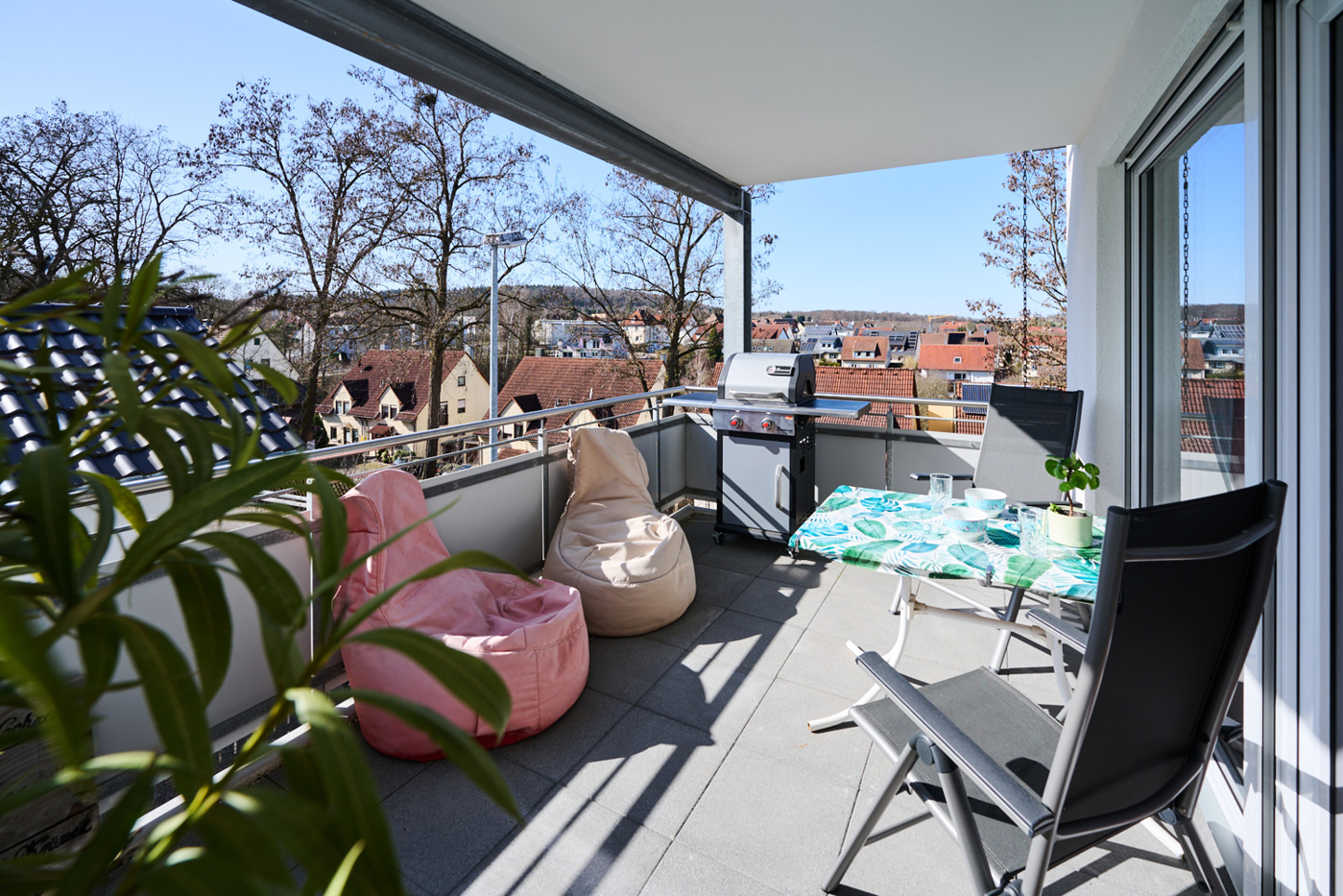 Sonniger Balkon