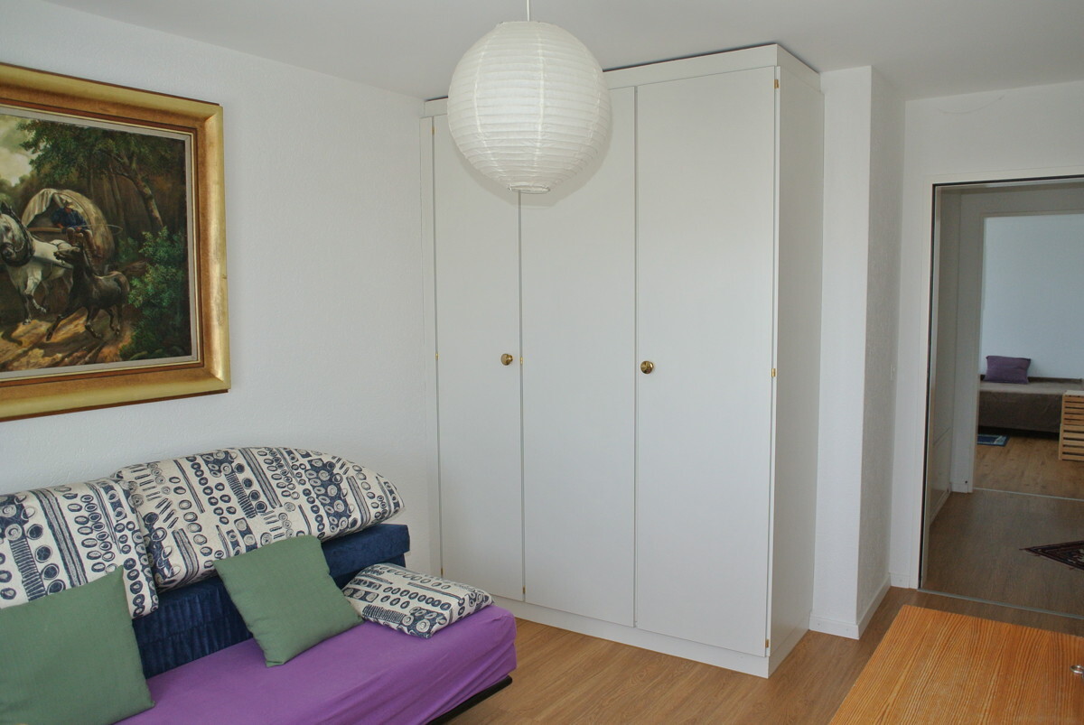 Zimmer 1 Obergeschoss mit Einbauschrank