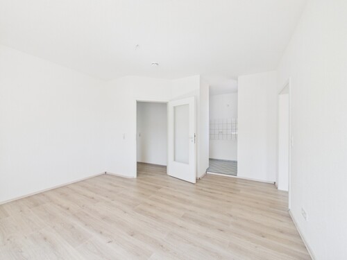 Wohnzimmer u. Küche