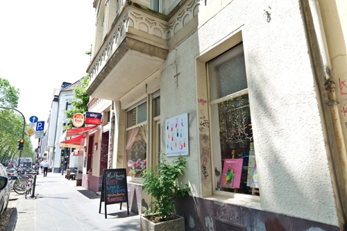 Straßenansicht