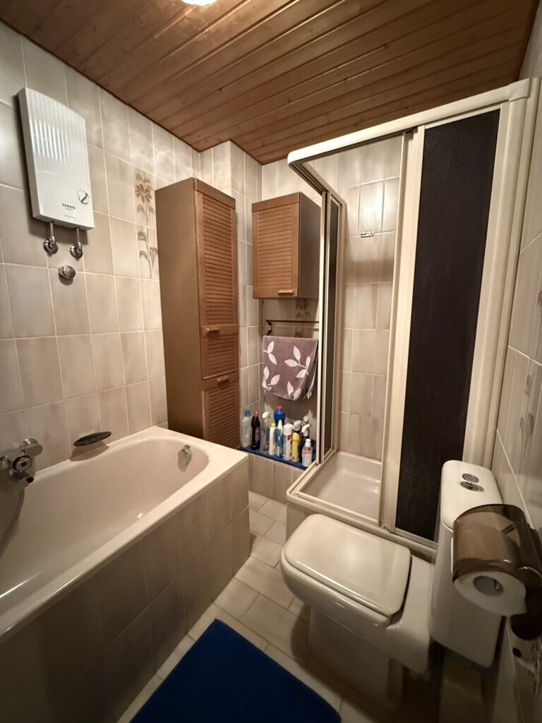 Badezimmer 2.OG