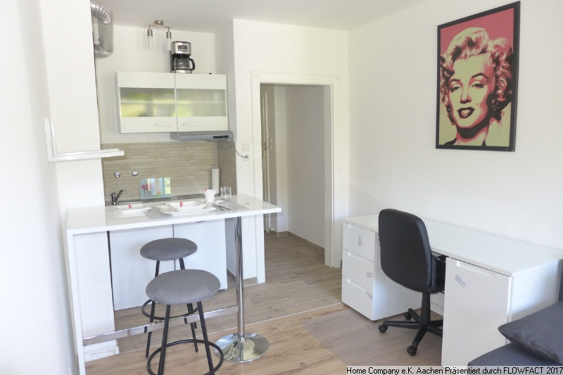 Aachen-City; Ruhiges, möbl. 1 Zi-App. mit Aussicht auf Stadtgarten - Photo 4