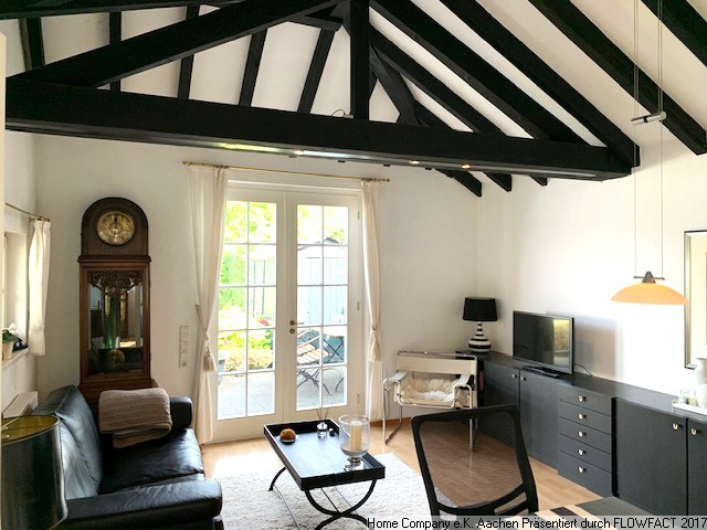 Brand: Schick möbl. Fachwerkhäuschen in denkmalgesch. Hof, m. Terrasse + Stellplatz - Photo 1