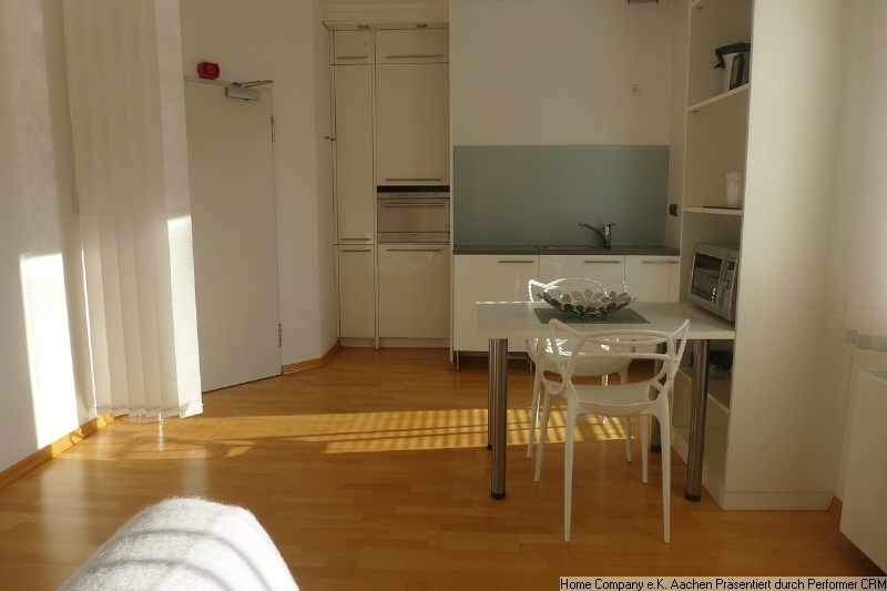 Aachen-Südviertel; Hochwertig möbliertes 2 Zi-App. mit Balkon in bester Lage - Photo 5