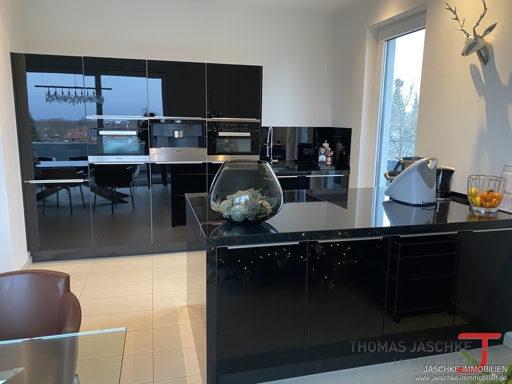 Penthouse - Umlaufende Terrasse - geringe Nebenkosten - zwei Stellplätze - Foto 5