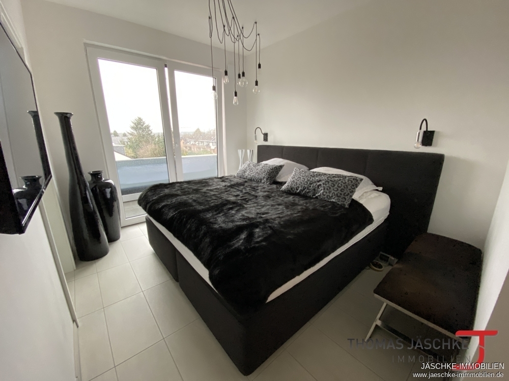 Penthouse - Umlaufende Terrasse - geringe Nebenkosten - zwei Stellplätze - Foto 3