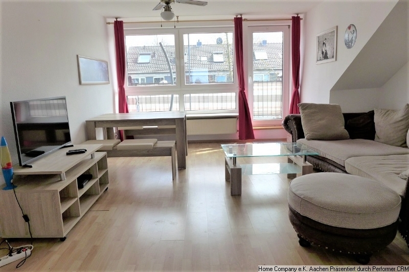 Gemütlich möblierte 3 Zimmerwohnung mit Balkon und Stellplatz - Photo 3