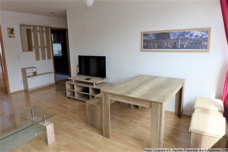 Gemütlich möblierte 3 Zimmerwohnung mit Balkon und Stellplatz - Photo 2