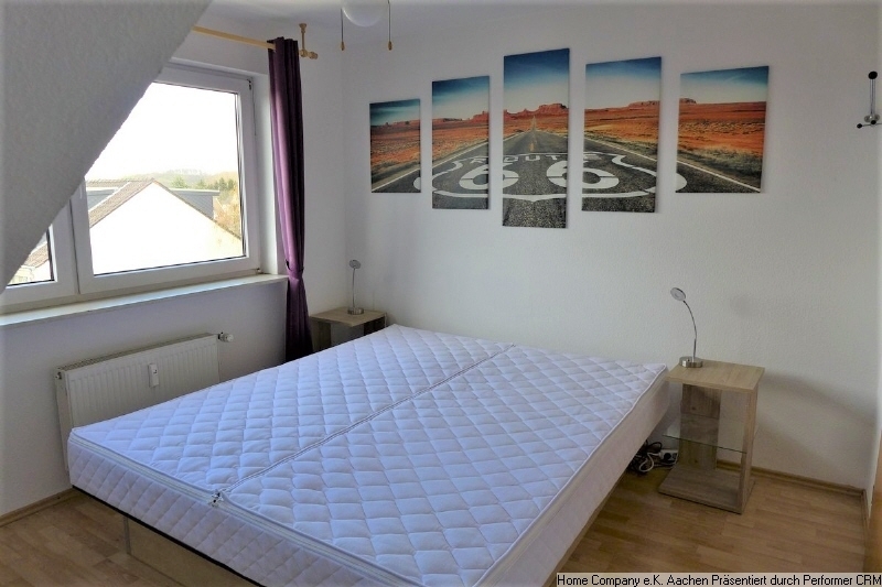 Gemütlich möblierte 3 Zimmerwohnung mit Balkon und Stellplatz - Photo 5