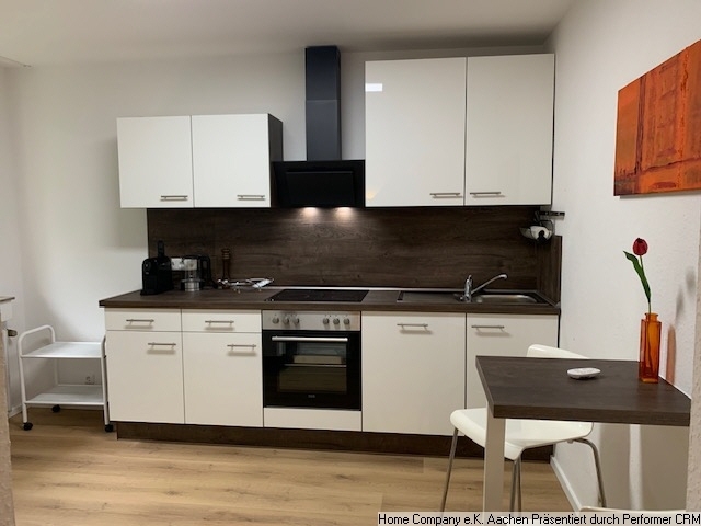 Südviertel: Schicke, modern möbl. 3-Zi.-Whng. mit Balkon u. Garage - Foto 1