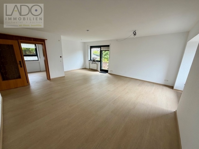LADO bietet: Charmantes, großzügiges Einfamilienhaus in Jülich zur Vermietung! - Foto 1