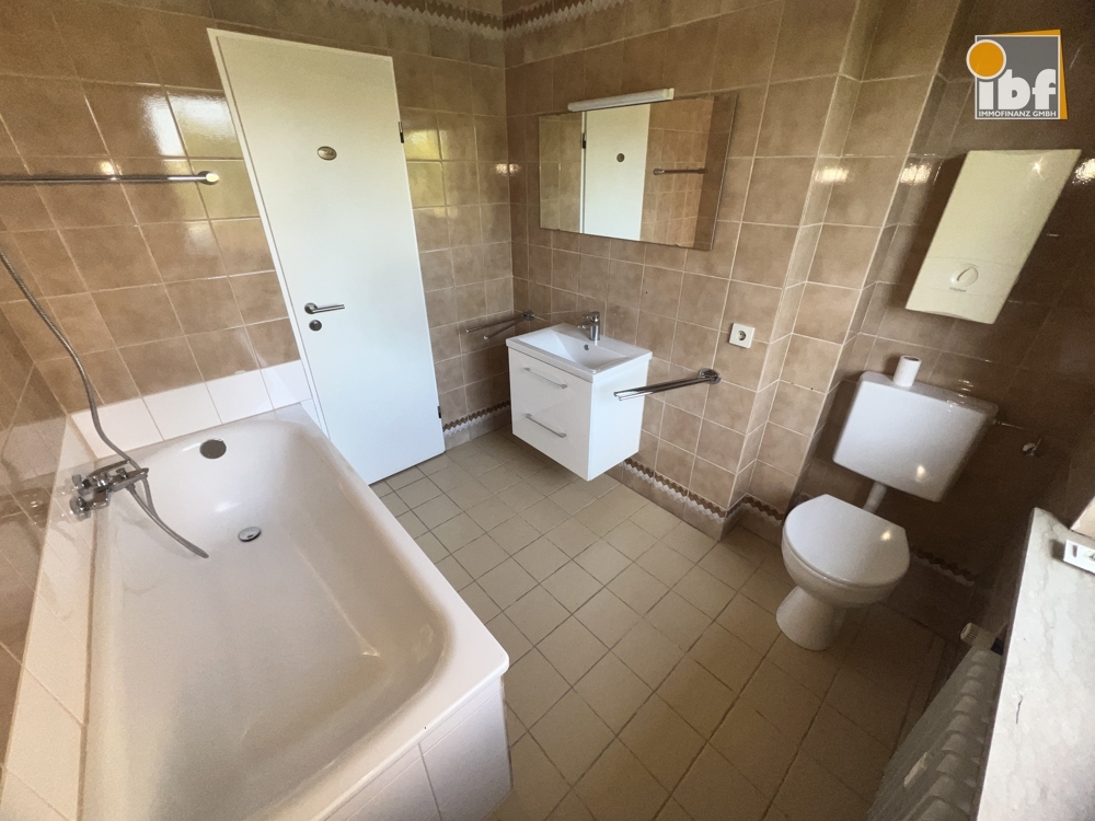 +++ IBF Immo +++ Freie renovierte 2 ZKDB Wohnung mit großer Terrasse in Würselen Zentrum! - Photo 3