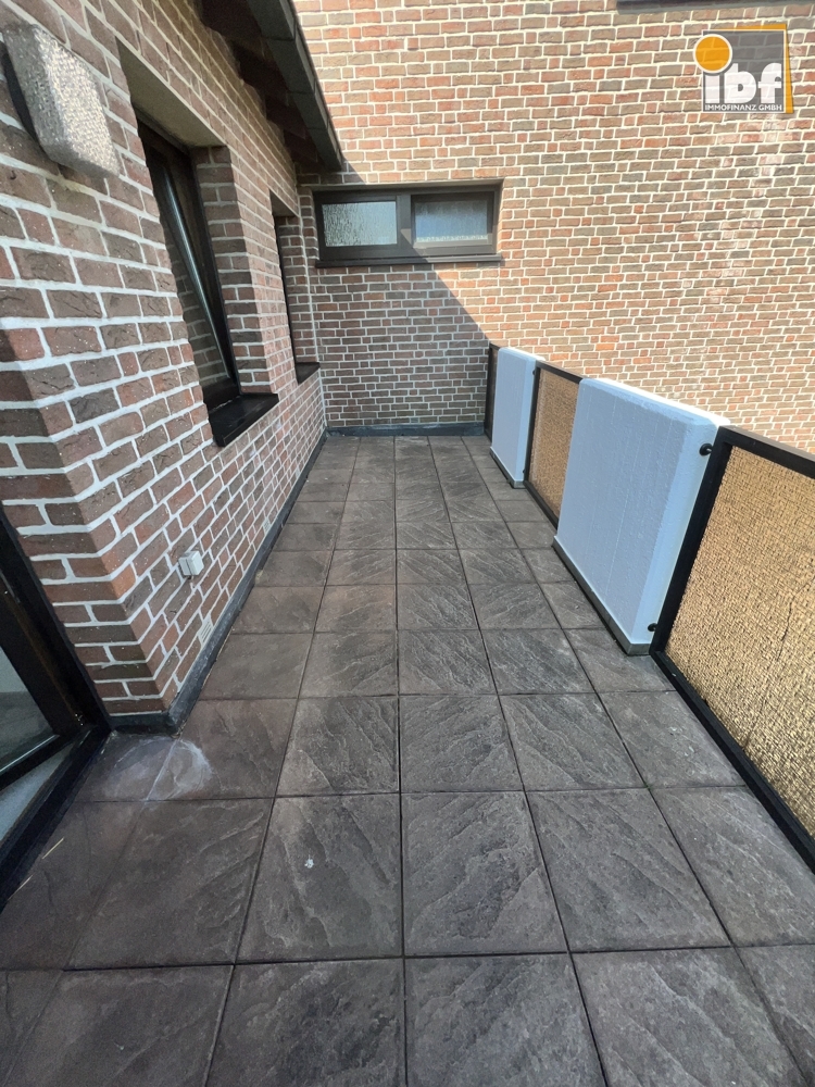 +++ IBF Immo +++ Freie renovierte 2 ZKDB Wohnung mit großer Terrasse in Würselen Zentrum! - Photo 4