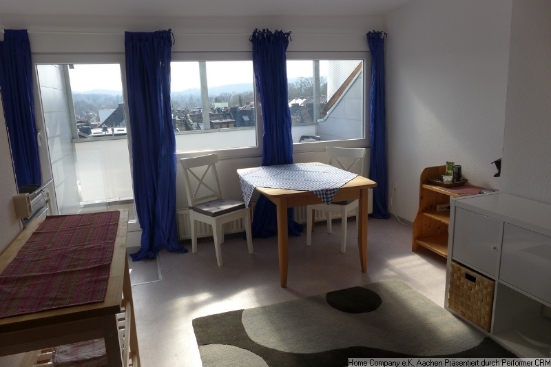 Aachen-Burtscheid: Panorama-Aussicht aus modern möbl. 2-Zi-Whng mit Loggia - Foto 4