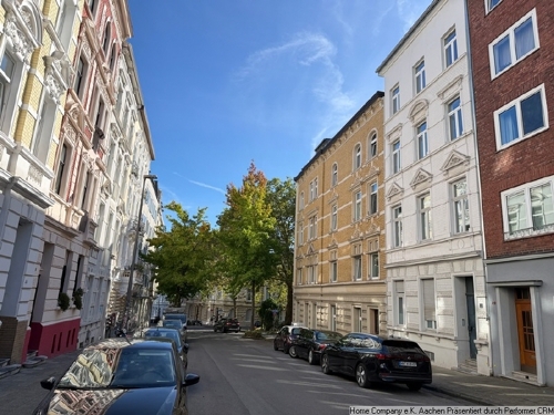 Straßenansicht