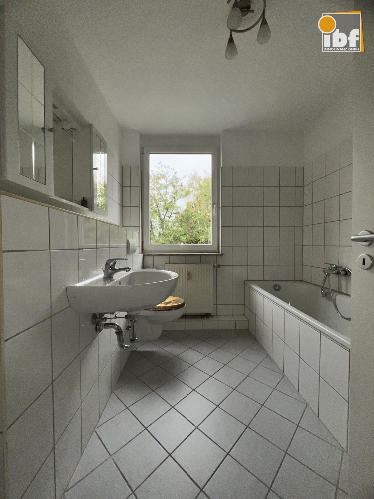 +++ IBF Immo +++ Geräumige 3 ZKDB Wohnung mit Balkon und PKW Stellplatz in Stolberg - Münsterbusch! - Photo 4