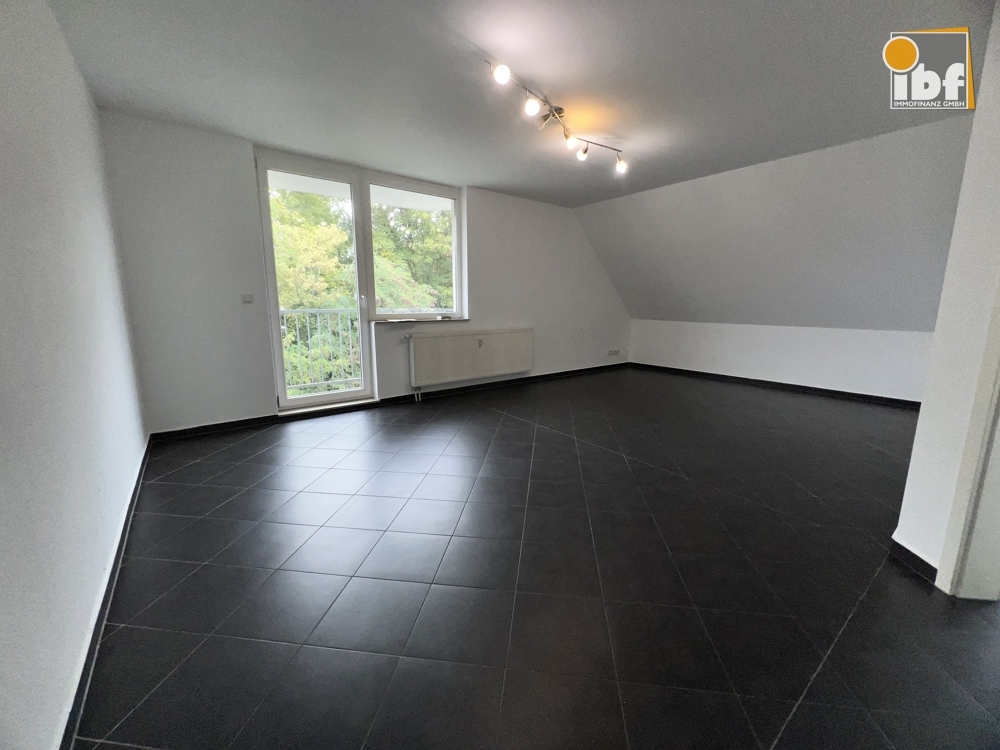 +++ IBF Immo +++ Geräumige 3 ZKDB Wohnung mit Balkon und PKW Stellplatz in Stolberg - Münsterbusch! - Photo 2