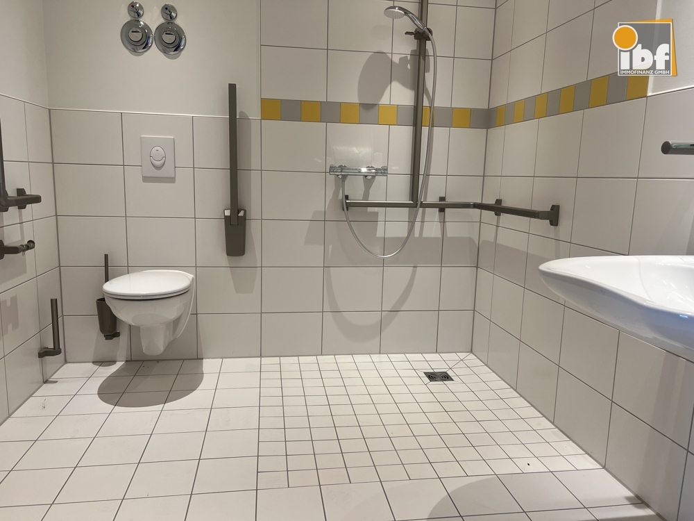 +++ IBF Immo +++ Sanierte 2 ZKDB Altbauwohnung in Düren Mariaweiler! - Photo 2