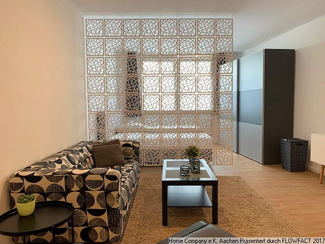 Am Zentrum: Mod. möbl., großzüg. Appartment mit Stellplatz, all incl. - Photo 1