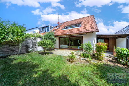 Aussenansicht vom Garten aus