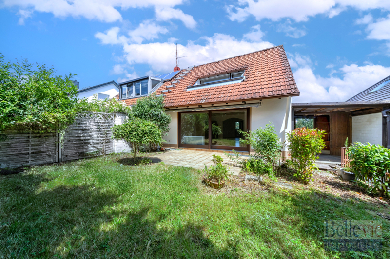 Aussenansicht vom Garten aus