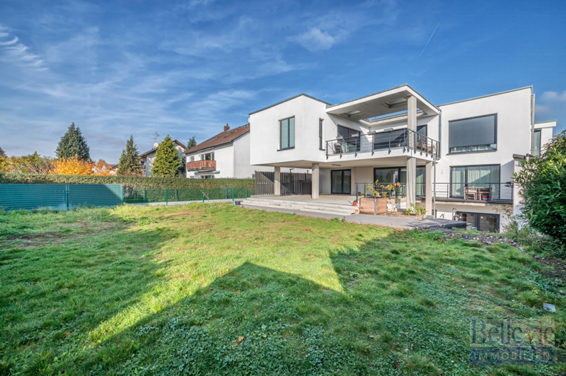 Haus Rückansicht vom Garten