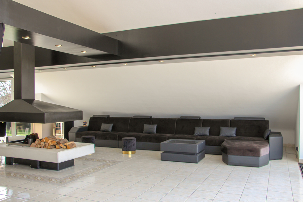 Luxus Penthousewohnung mit Dachterrasse und Garage in Hürth-Sielsdorf - Foto 1