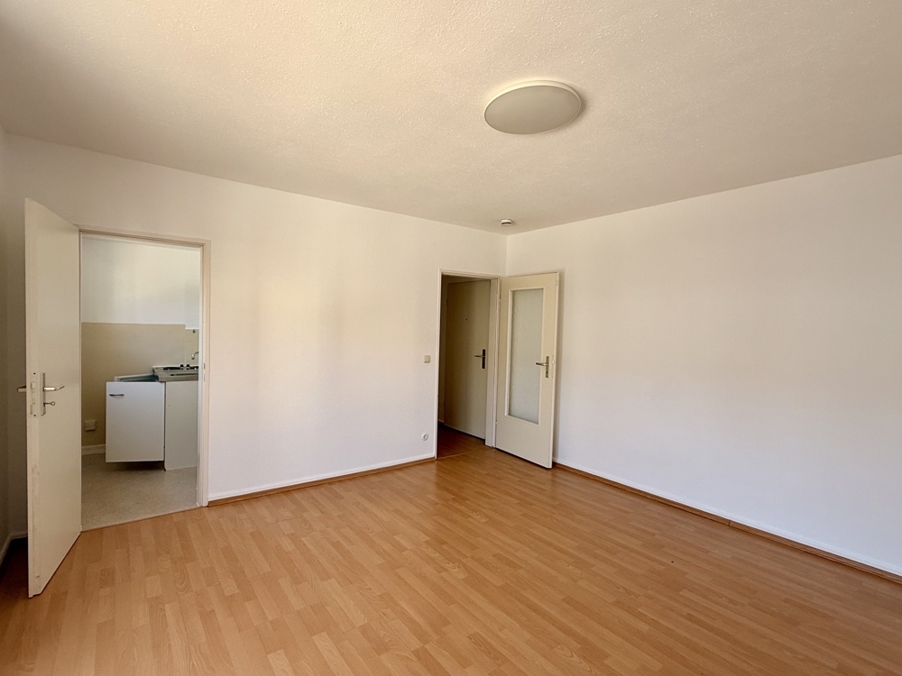 Helle 1-Zimmer-Wohnung mit Balkon und Aufzug in schöner Lage von Frankfurt-Bornheim - Photo 2