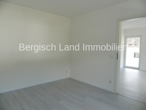 Wohnzimmer Bild 1