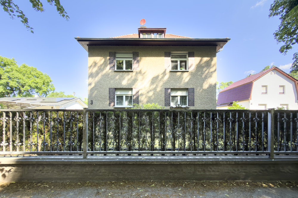 Straßenansicht