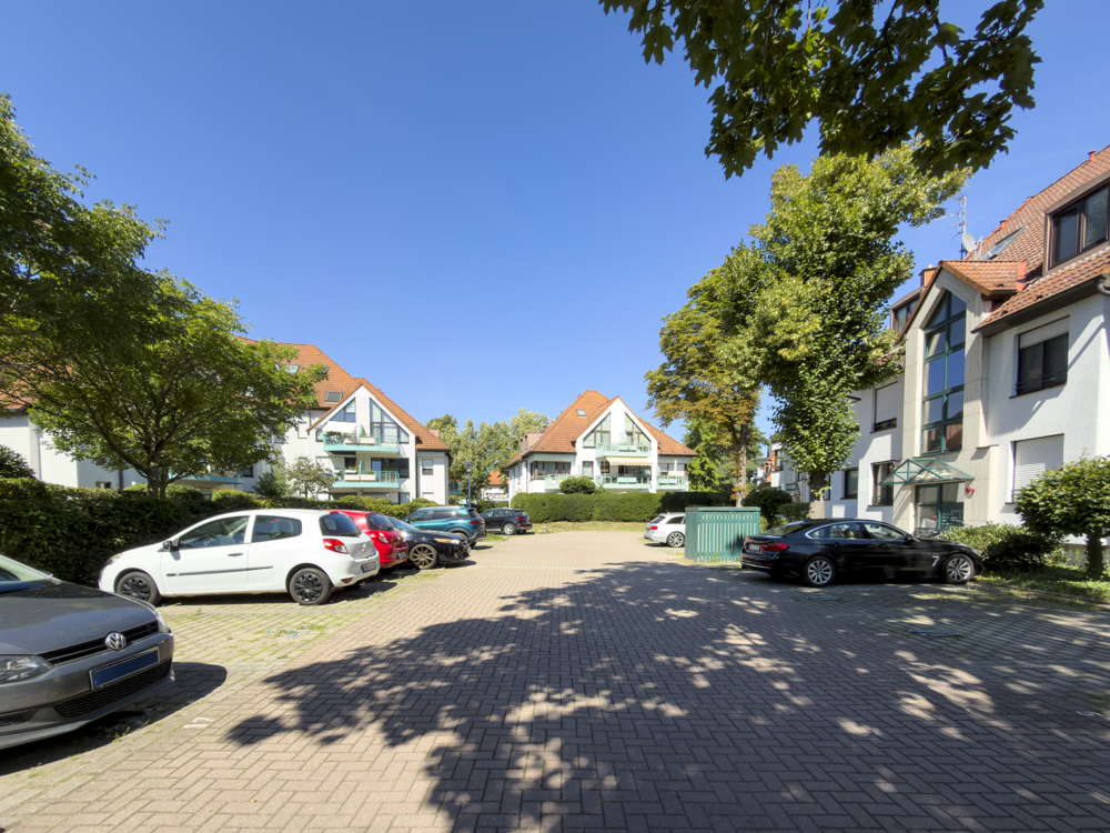 Stellplätze im Innenhof