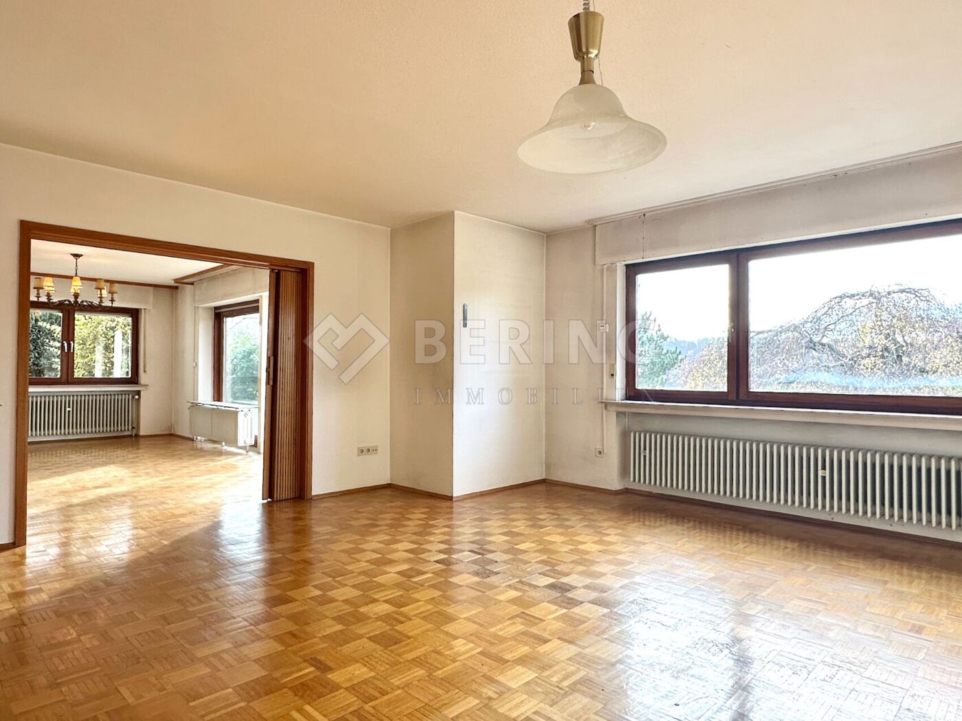 Großzügiger Wohn-/ Essbereich