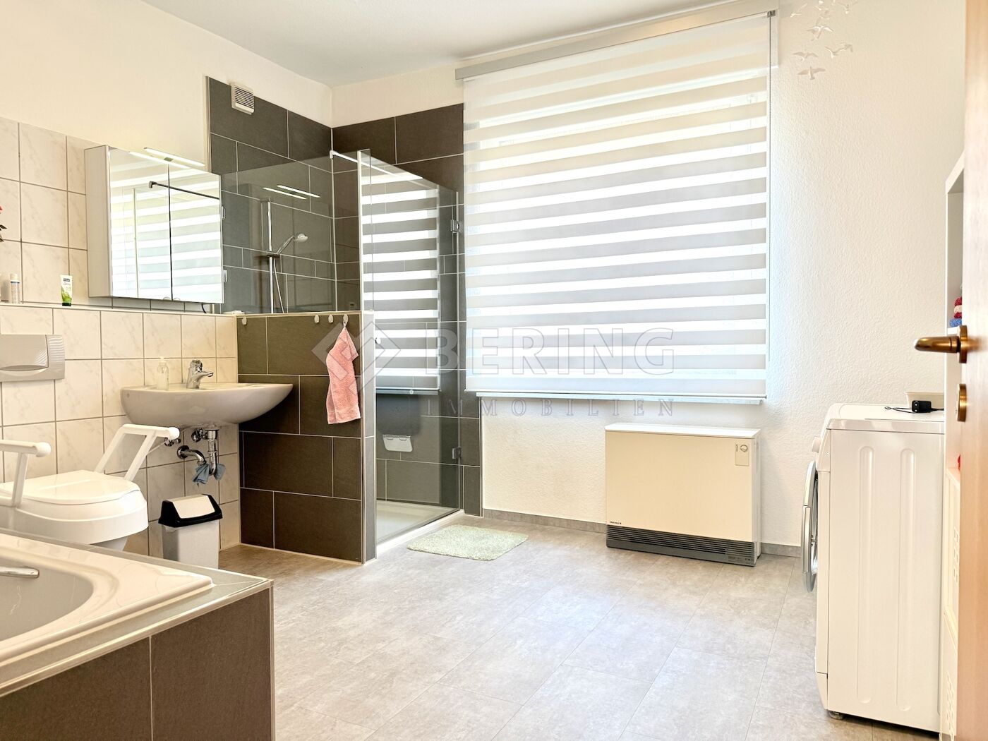 Modernisiertes Badezimmer