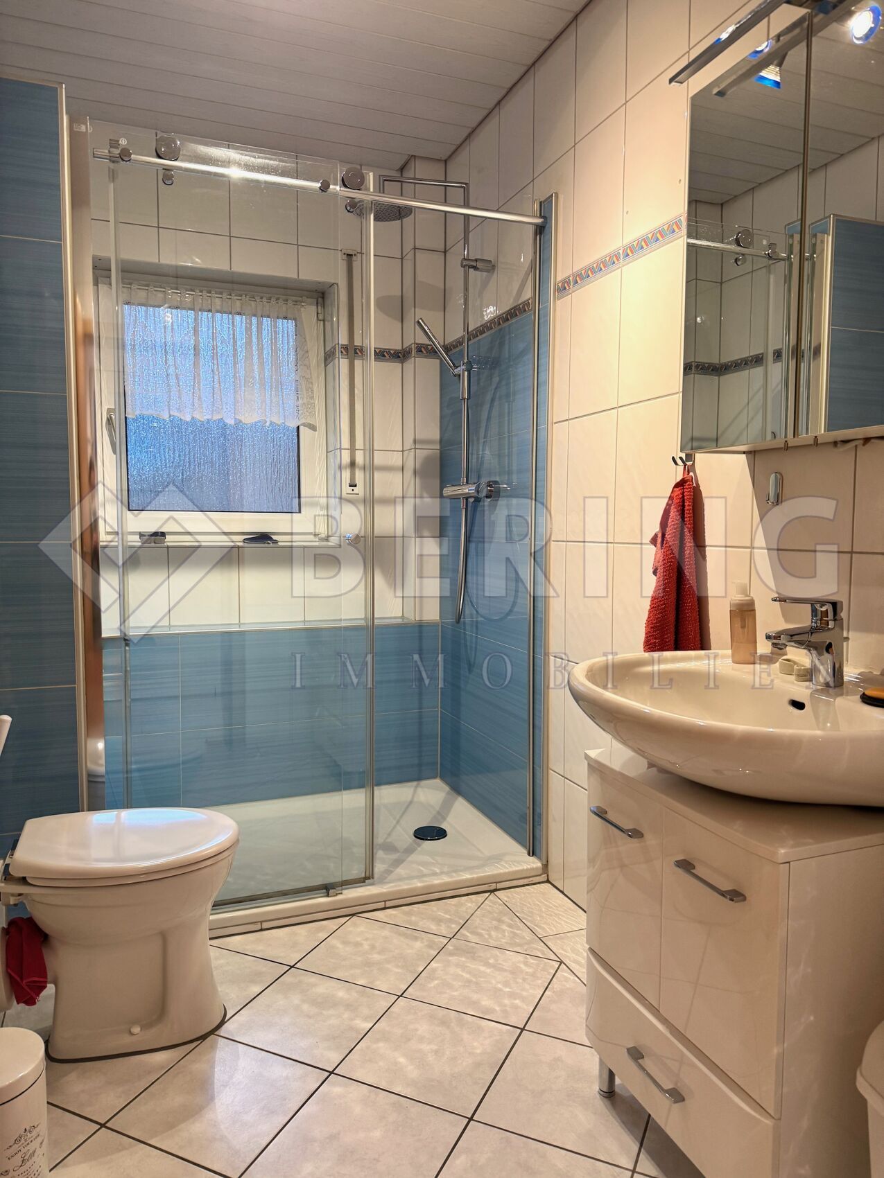 Modernisiertes Badezimmer