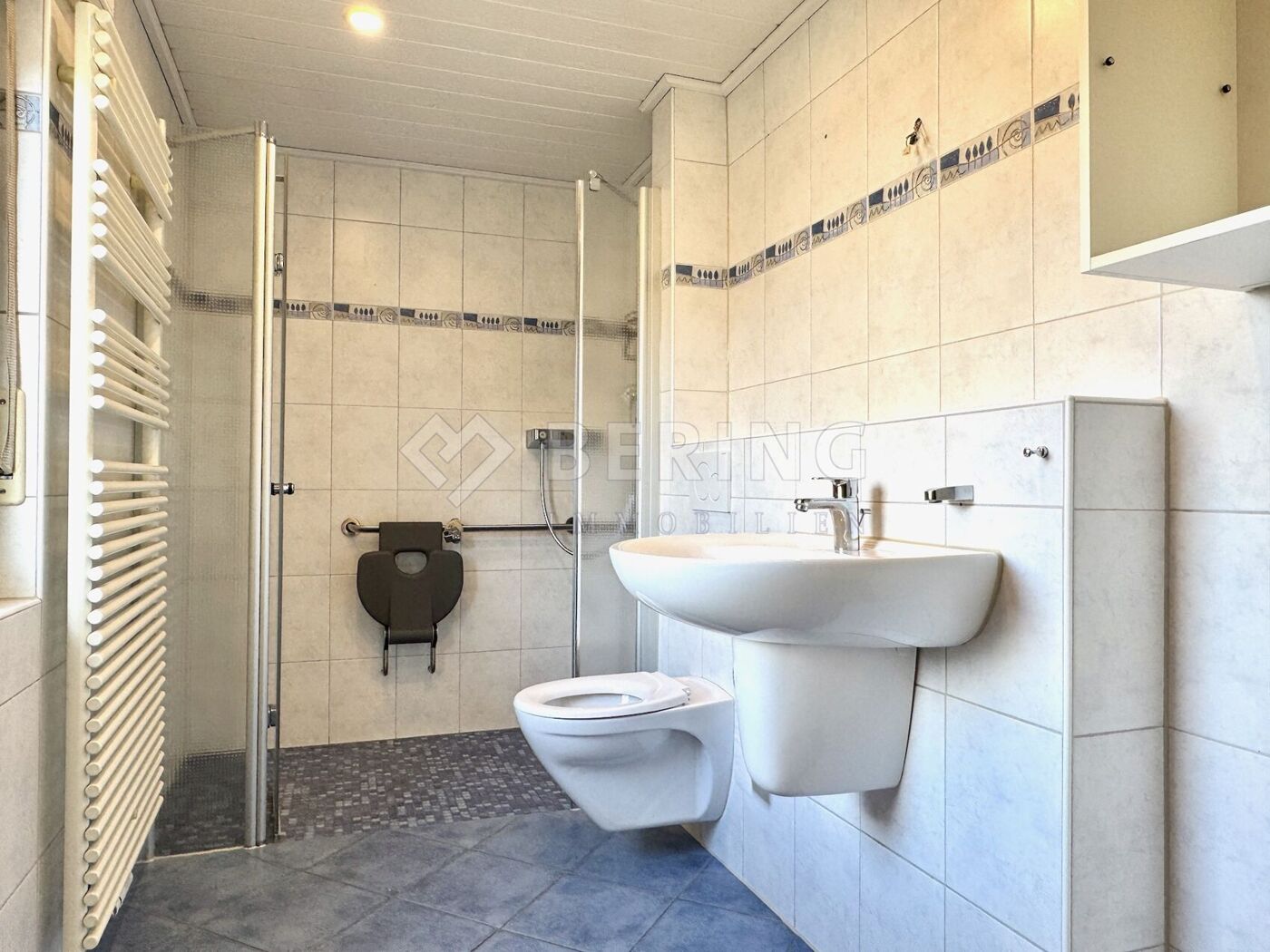 Modernisiertes Bad / OG 