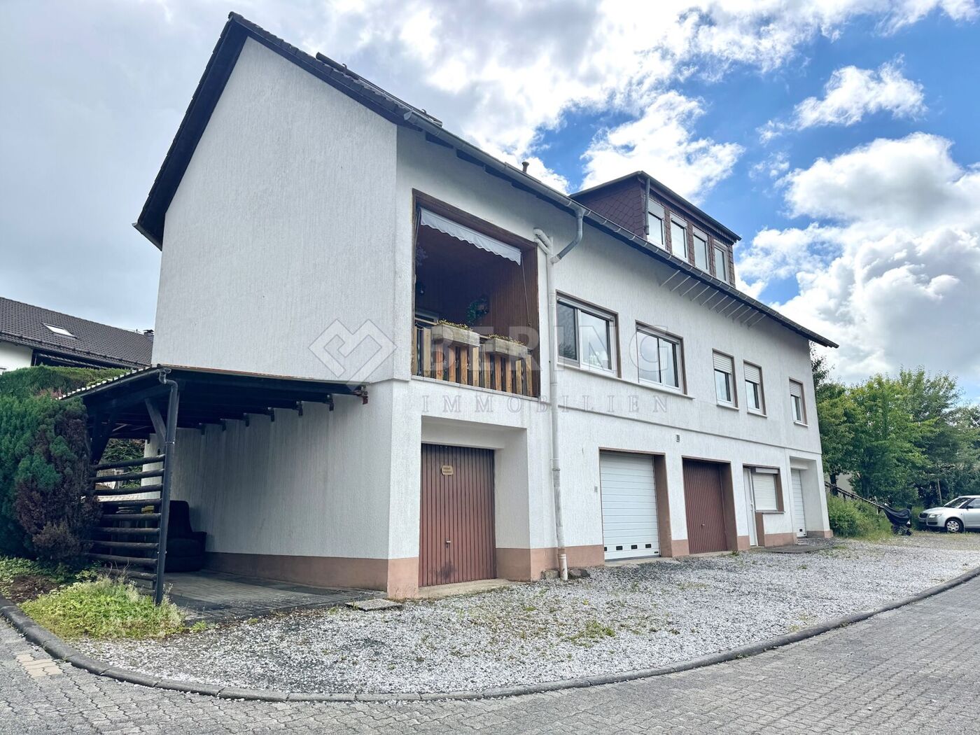 zusätzliches Carport