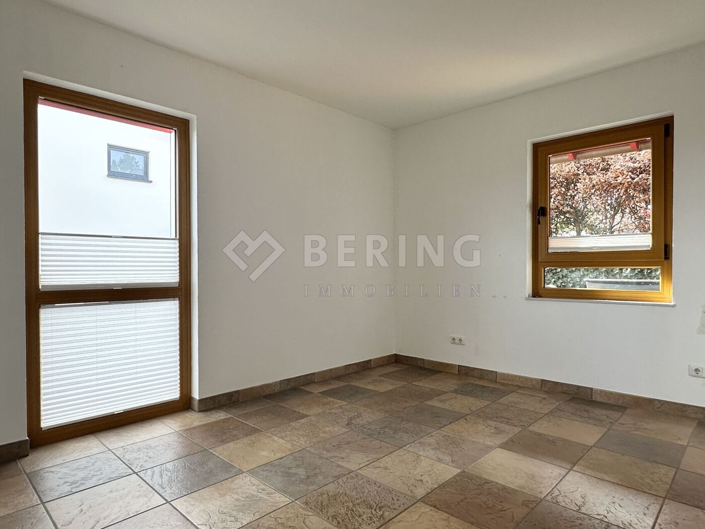 Arbeits-/ Gästezimmer im EG