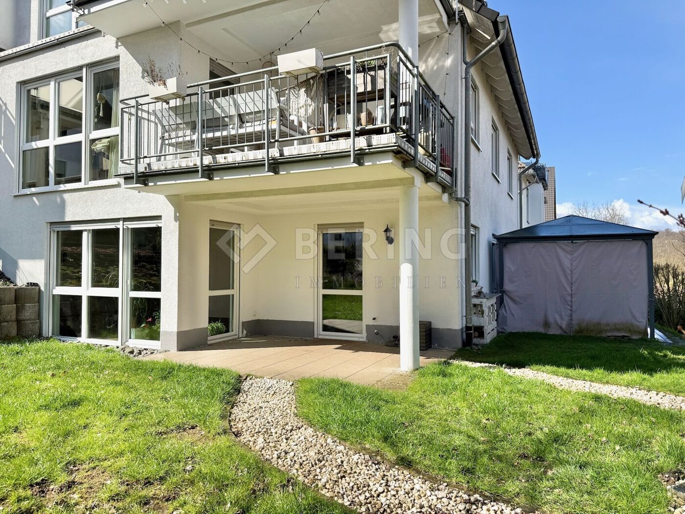Terrasse und eigener Garten